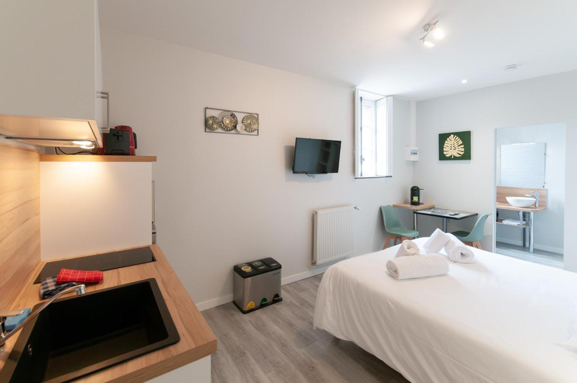 Malicorn' Appart-Hotel Malicorne-sur-Sarthe Habitación foto